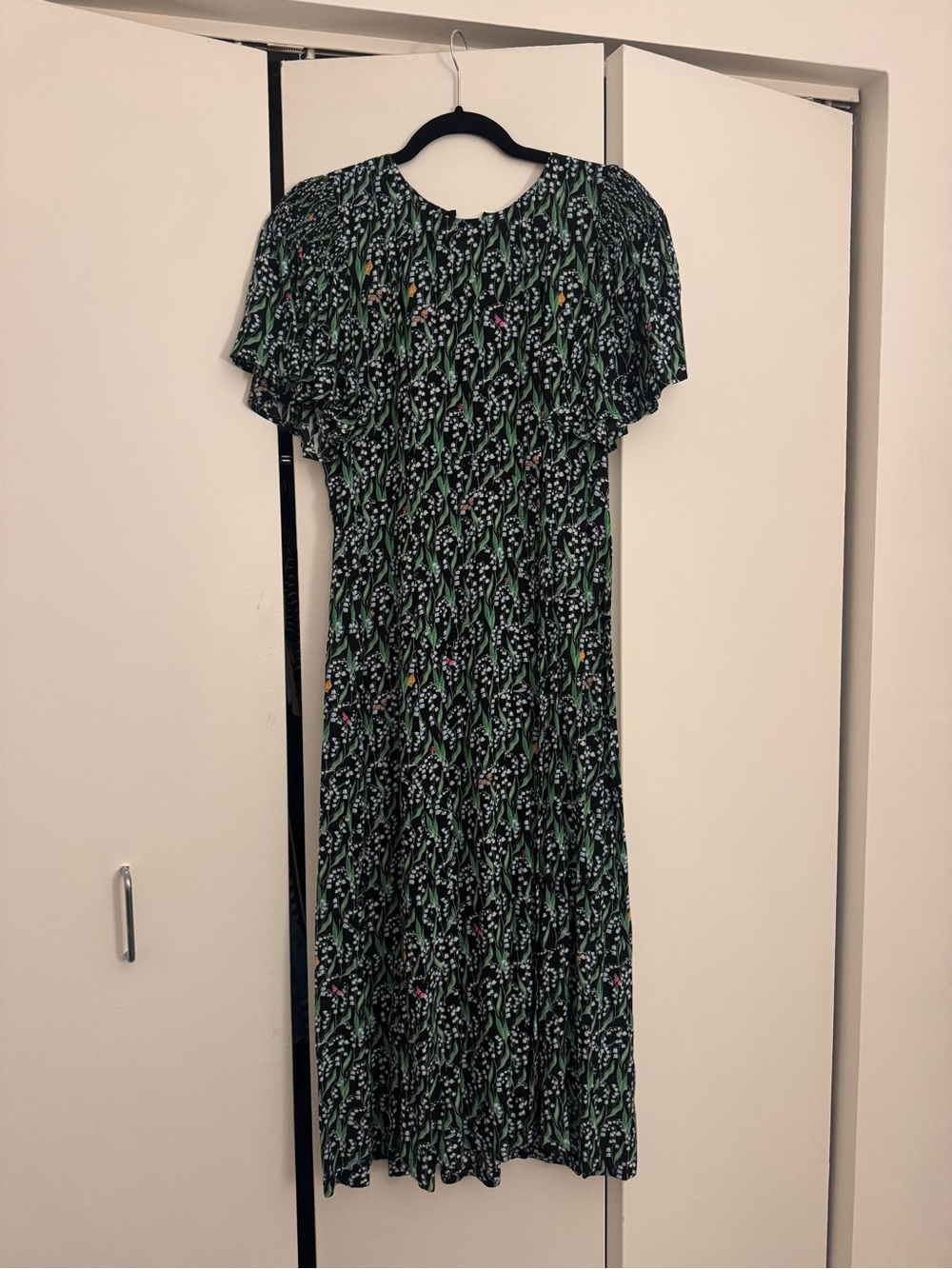Hill House Home - The Dominique Dress - Black Lily of the Valley